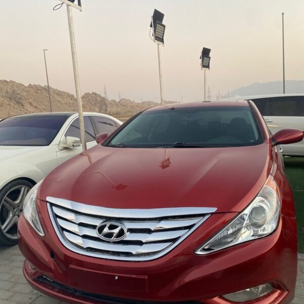 Hyundai sonata 2013 usa full option 
USA