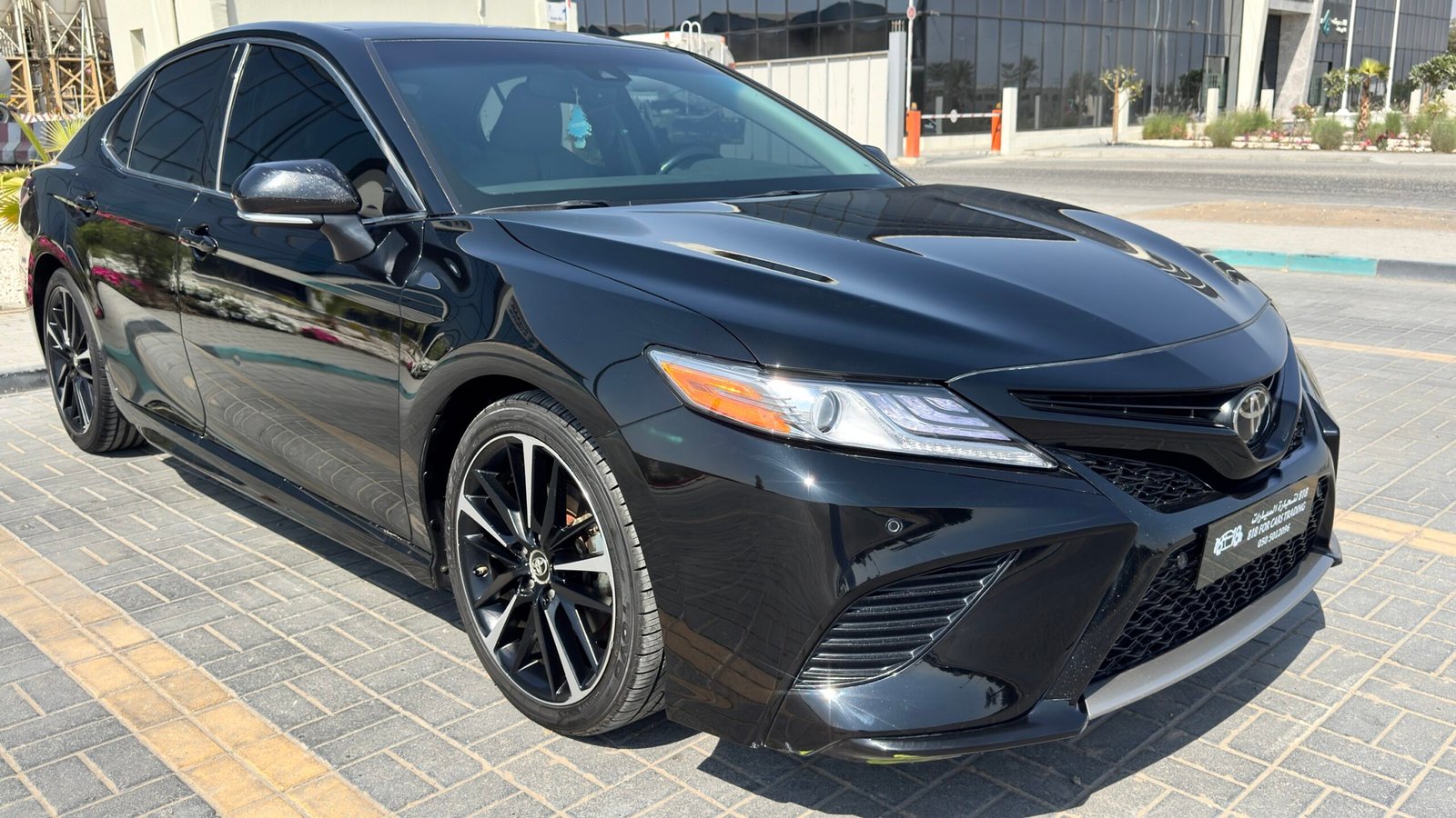 للبيع تويوتا كامري XSE فل اوبشن بانورما موديل 2018 اسود من الداخل بيج جلد
4 سلندر - الصورة 15