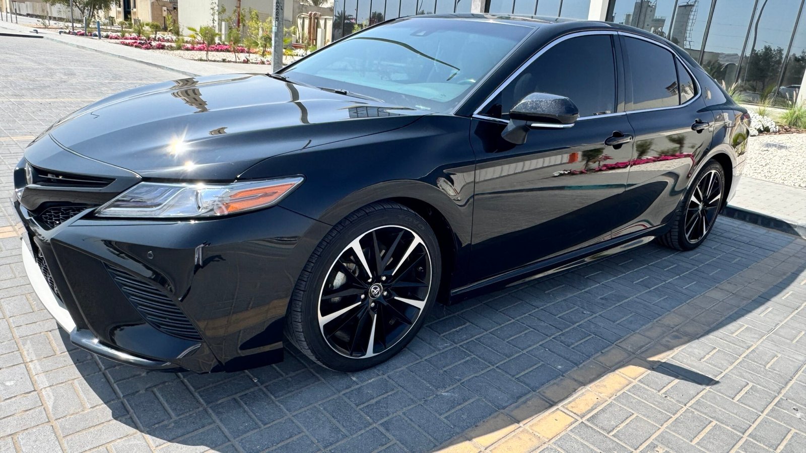 للبيع تويوتا كامري XSE فل اوبشن بانورما موديل 2018 اسود من الداخل بيج جلد
4 سلندر - الصورة 20