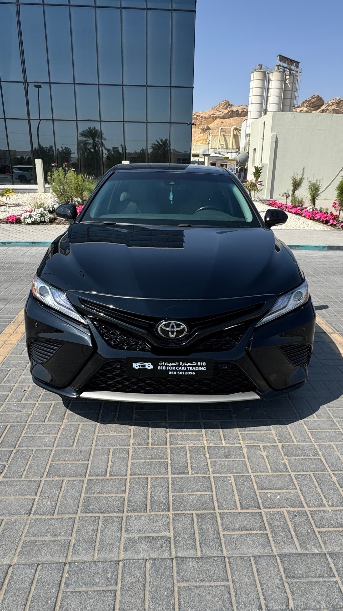 للبيع تويوتا كامري XSE فل اوبشن بانورما موديل 2018 اسود من الداخل بيج جلد
4 سلندر - الصورة 2