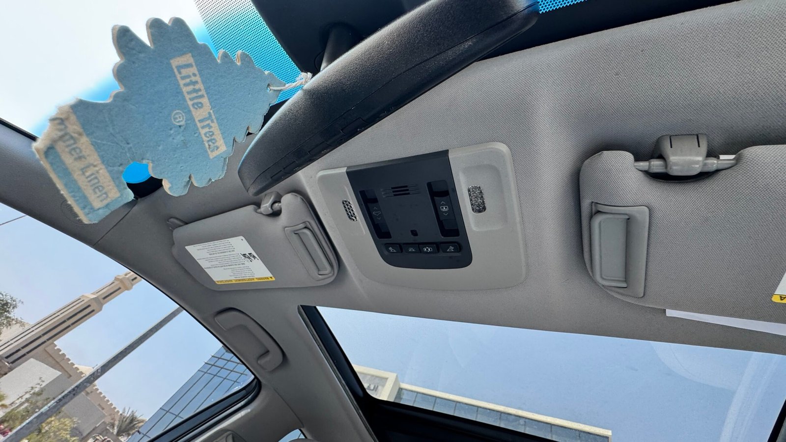 للبيع تويوتا كامري XSE فل اوبشن بانورما موديل 2018 اسود من الداخل بيج جلد
4 سلندر - الصورة 4