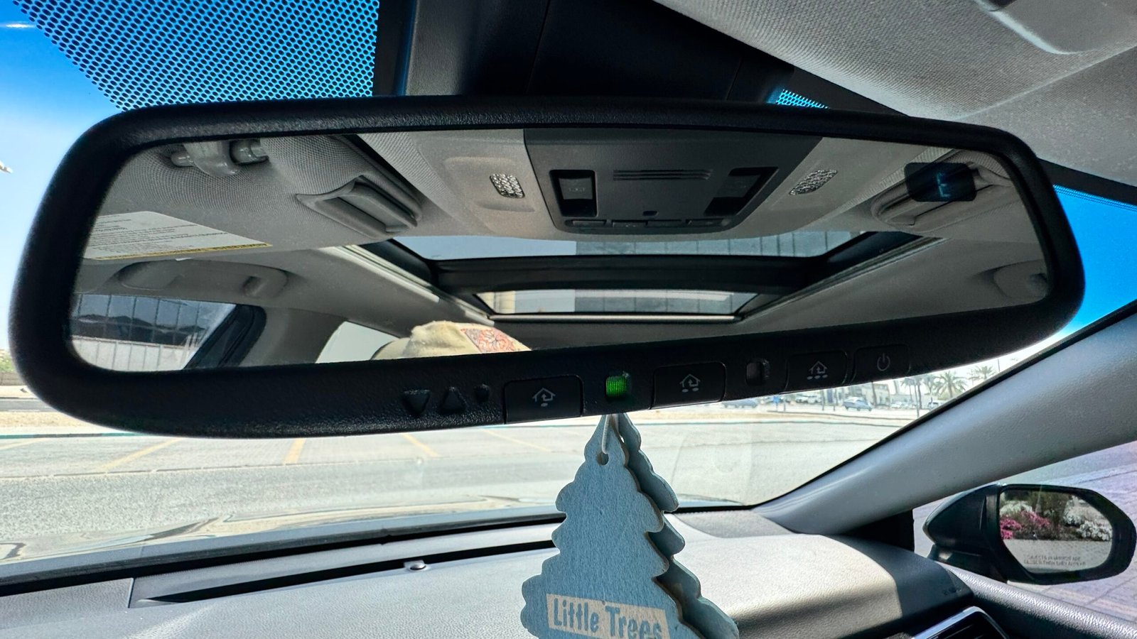 للبيع تويوتا كامري XSE فل اوبشن بانورما موديل 2018 اسود من الداخل بيج جلد
4 سلندر - الصورة 6