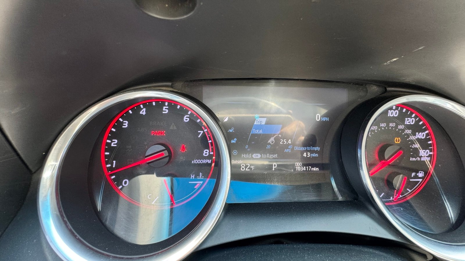 للبيع تويوتا كامري XSE فل اوبشن بانورما موديل 2018 اسود من الداخل بيج جلد
4 سلندر - الصورة 8